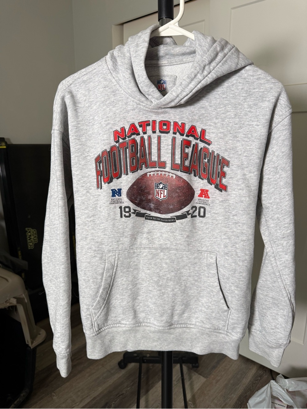 A&F kids NFL Gray Pullover Hoodie